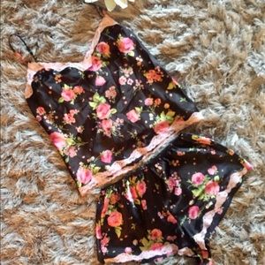 💕Victoria’s Secret camisole sleepwear💕